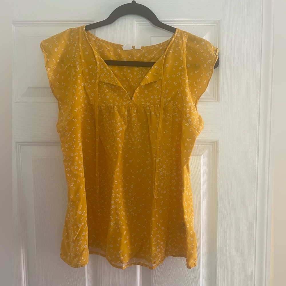 Gap golden yellow blouse with flutter sleeves and tie at neck size large
